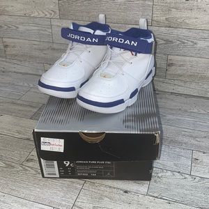 Jordan Pure Plus - Size 9